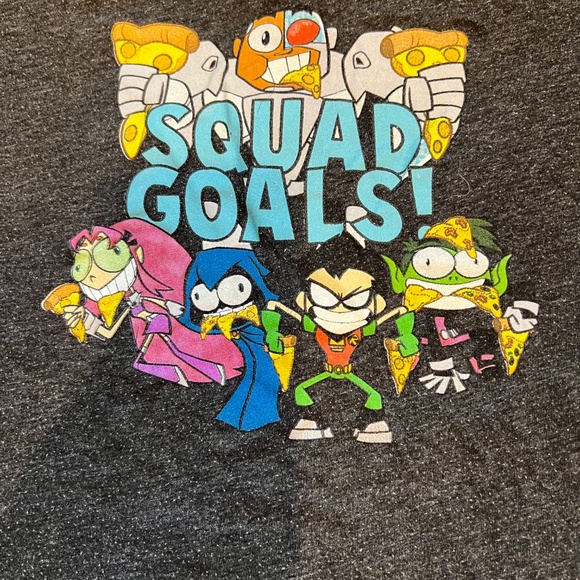 $8 when bundled - Teen Titans Dark Grey T-Shirt - Kids Medium - Bundle Discount - Picture 2 of 4